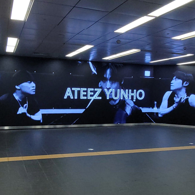 【ATEEZ 윤호】홍대입구역 디지털 사이니지 생일광고사례 (2026/03)